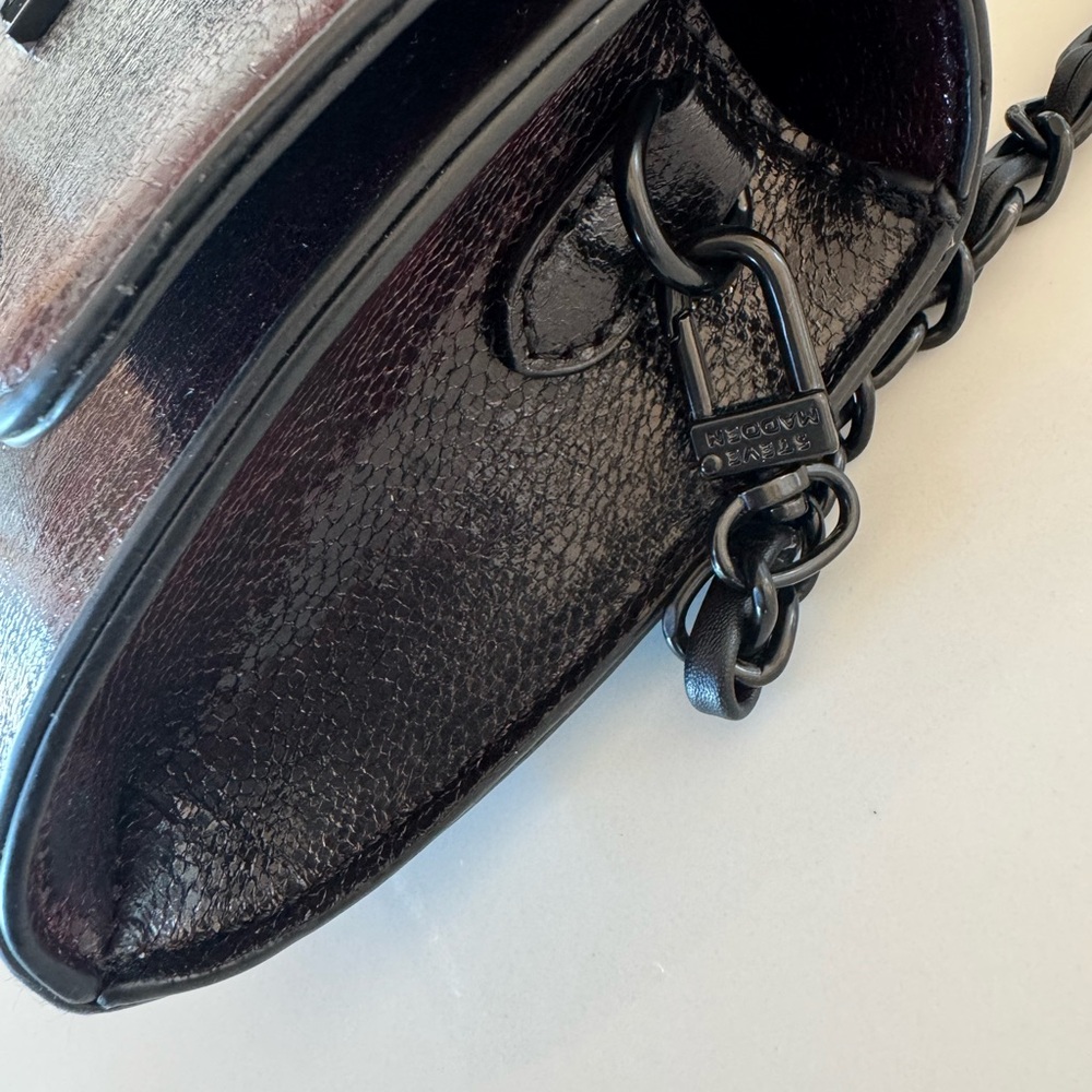 Steve Madden • Clutch Crossbody - Picture 6 of 14